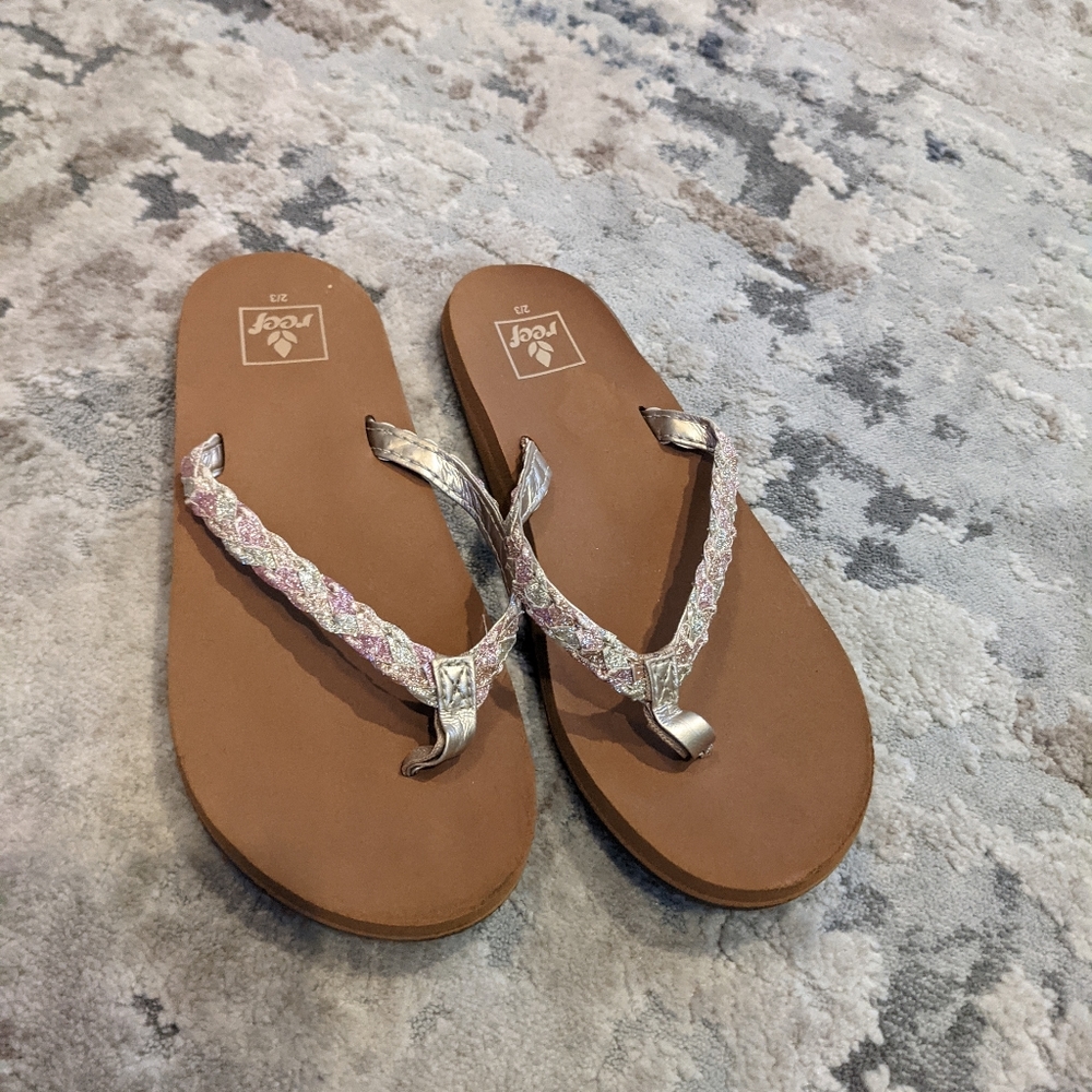 Girls Reef Tan & Pink Glitter Flip Flops Size 2/3